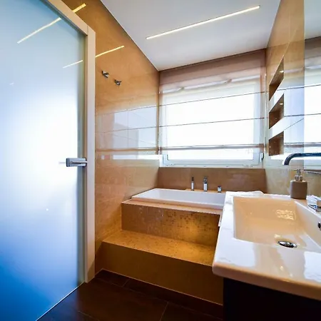 Pensjonat Aurora & Tramonto 4*